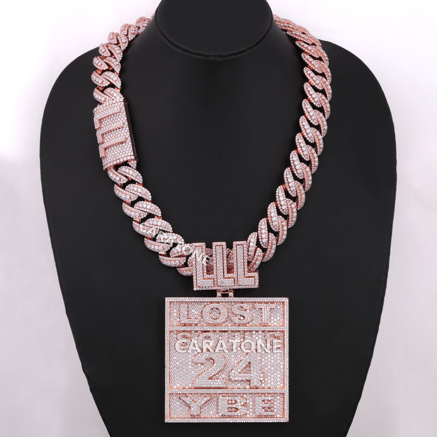 925 Sterling Silver With Lab Diamond Chain And Pendant