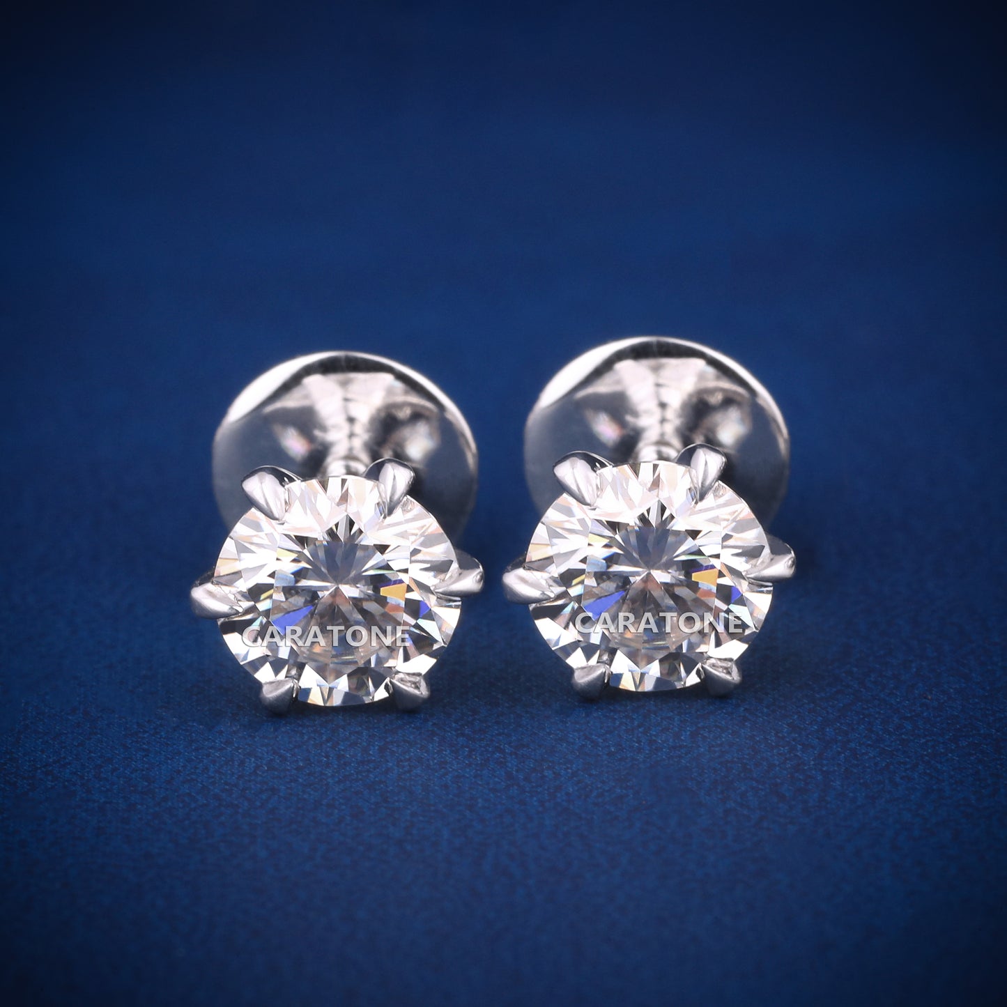 14KT Gold Round Cut Lab-grown Diamond VVS Clarity Stud Earrings