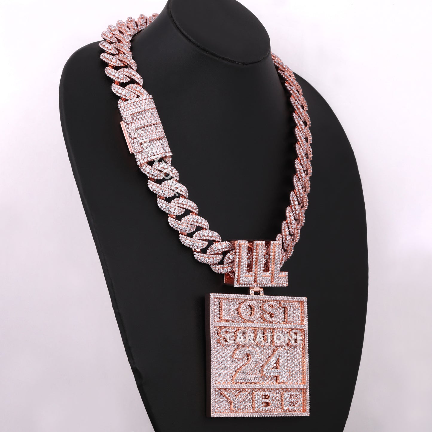 925 Sterling Silver With Lab Diamond Chain And Pendant