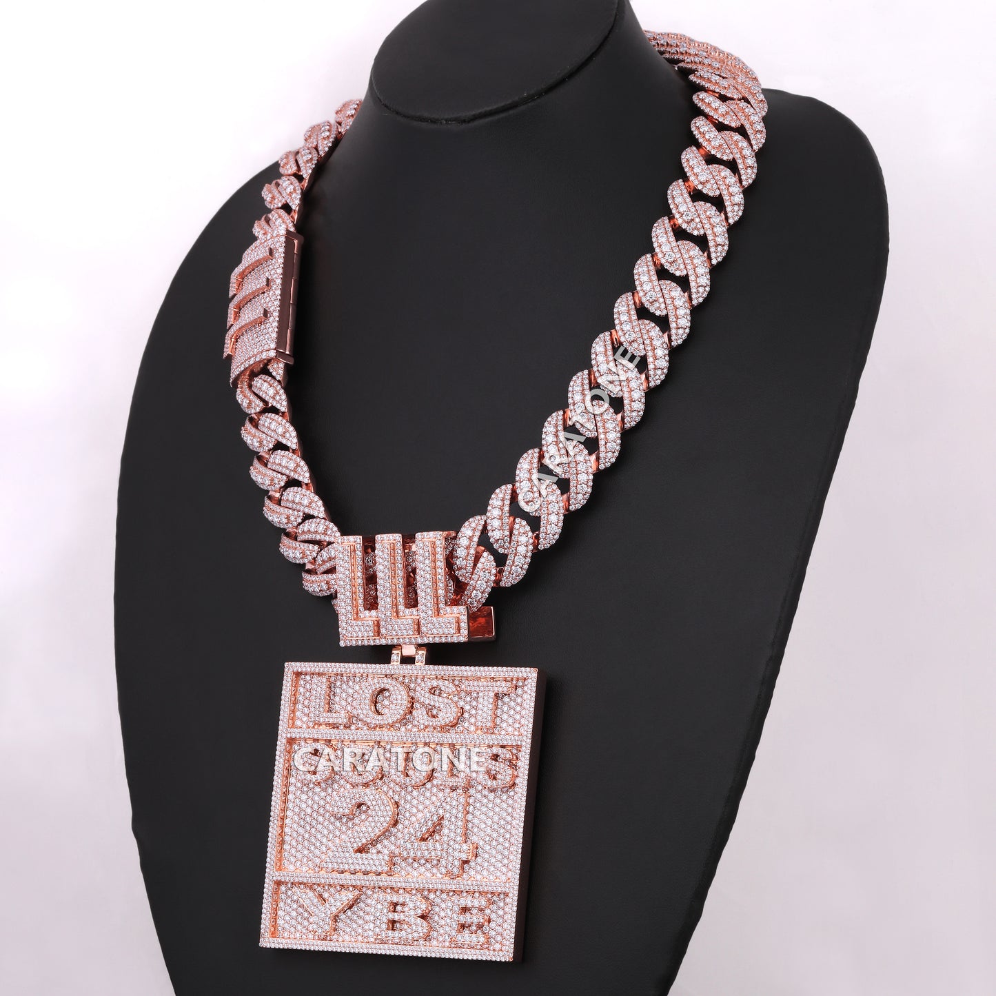 925 Sterling Silver With Lab Diamond Chain And Pendant
