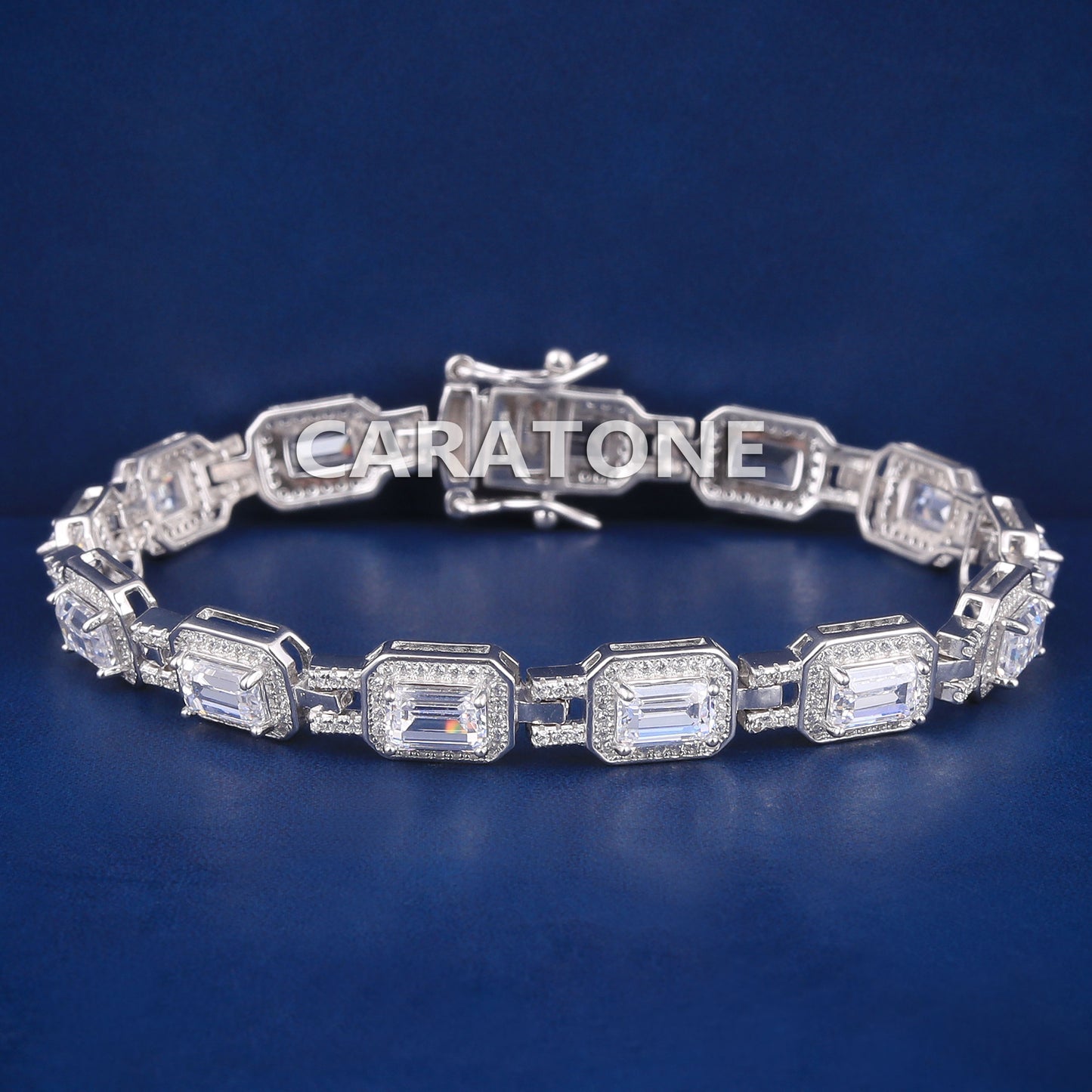 Unisex Iced Out VVS Diamond Emerald & Round Halo Tennis Bracelet in 925 Silver Custom Hiphop Bracelets