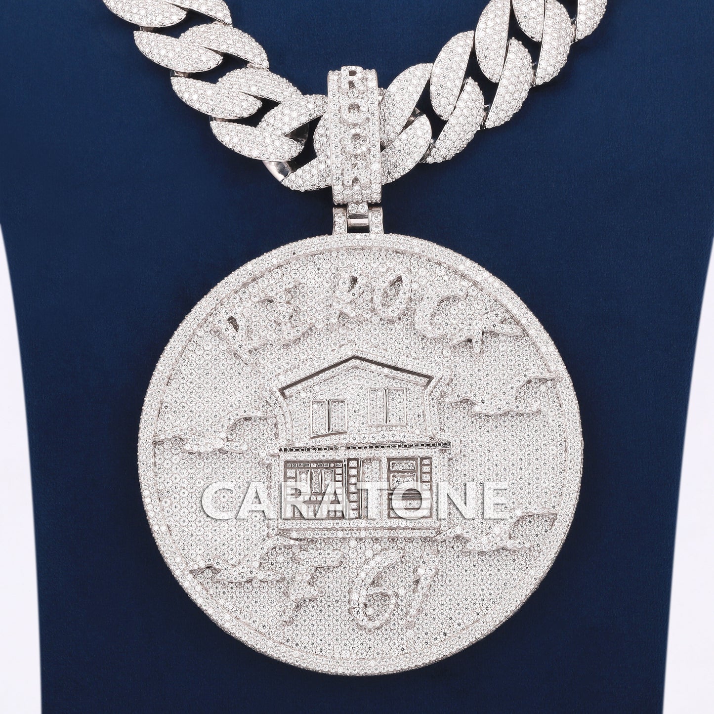 Round Face Custom Pendant With Chian In 925 Sterling Silver With Lab Diamond