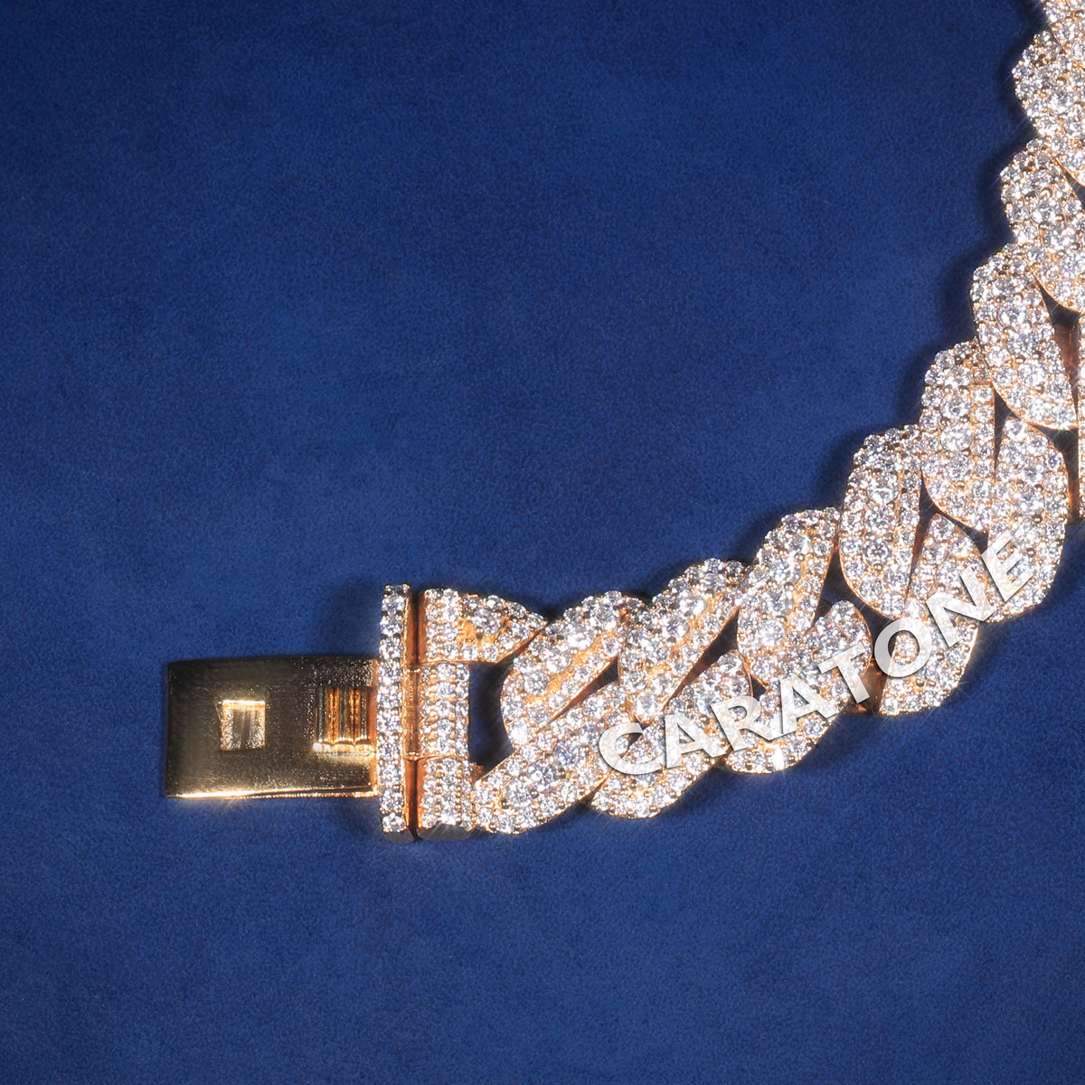 Luxury Yellow Gold Fully Iced Out Diamond Cuban Link Bracelet with Pavé Box Clasp