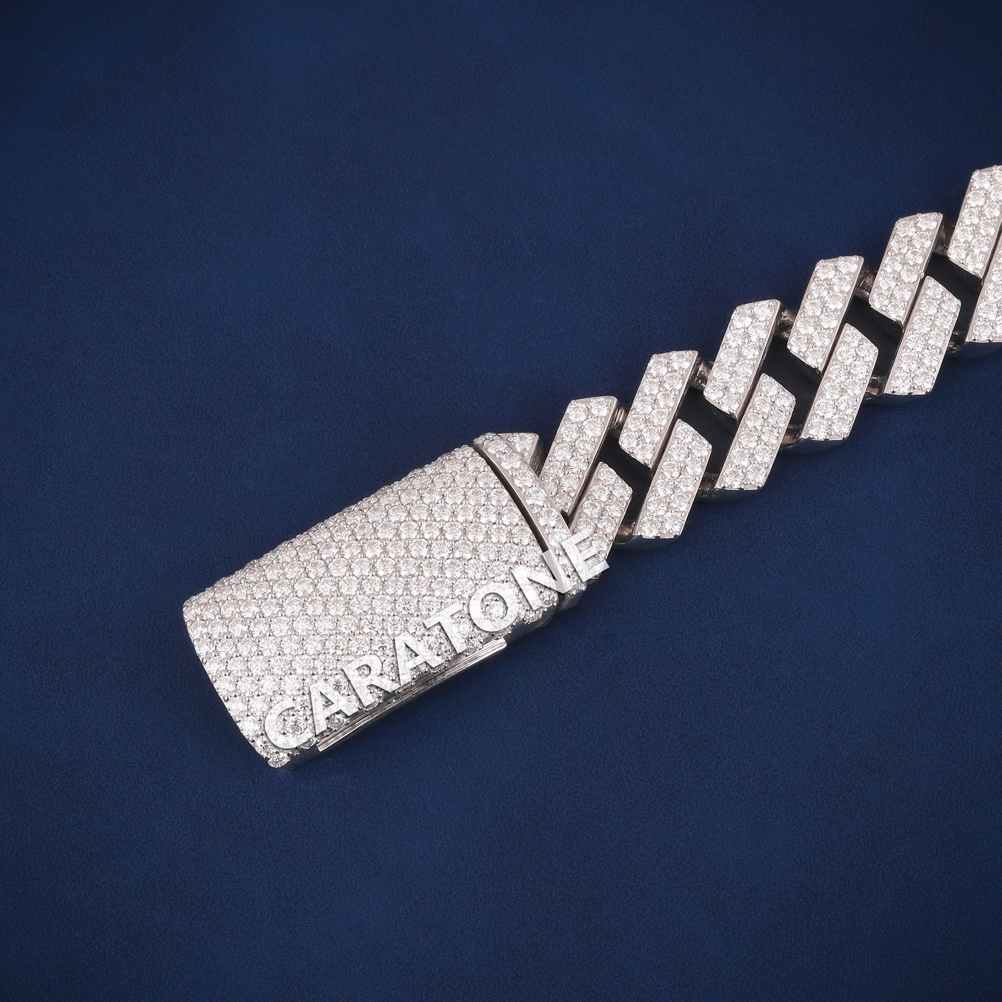 8 Inch 18mm Customized Sterling Silver Iced Out VVS Miami Cuban Link Bracelet for Mens Hip Hop Collection