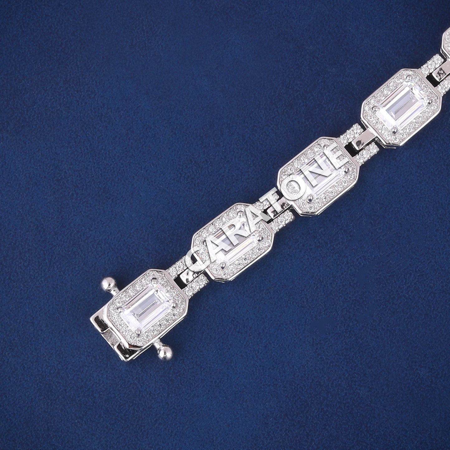 Unisex Iced Out VVS Diamond Emerald & Round Halo Tennis Bracelet in 925 Silver Custom Hiphop Bracelets