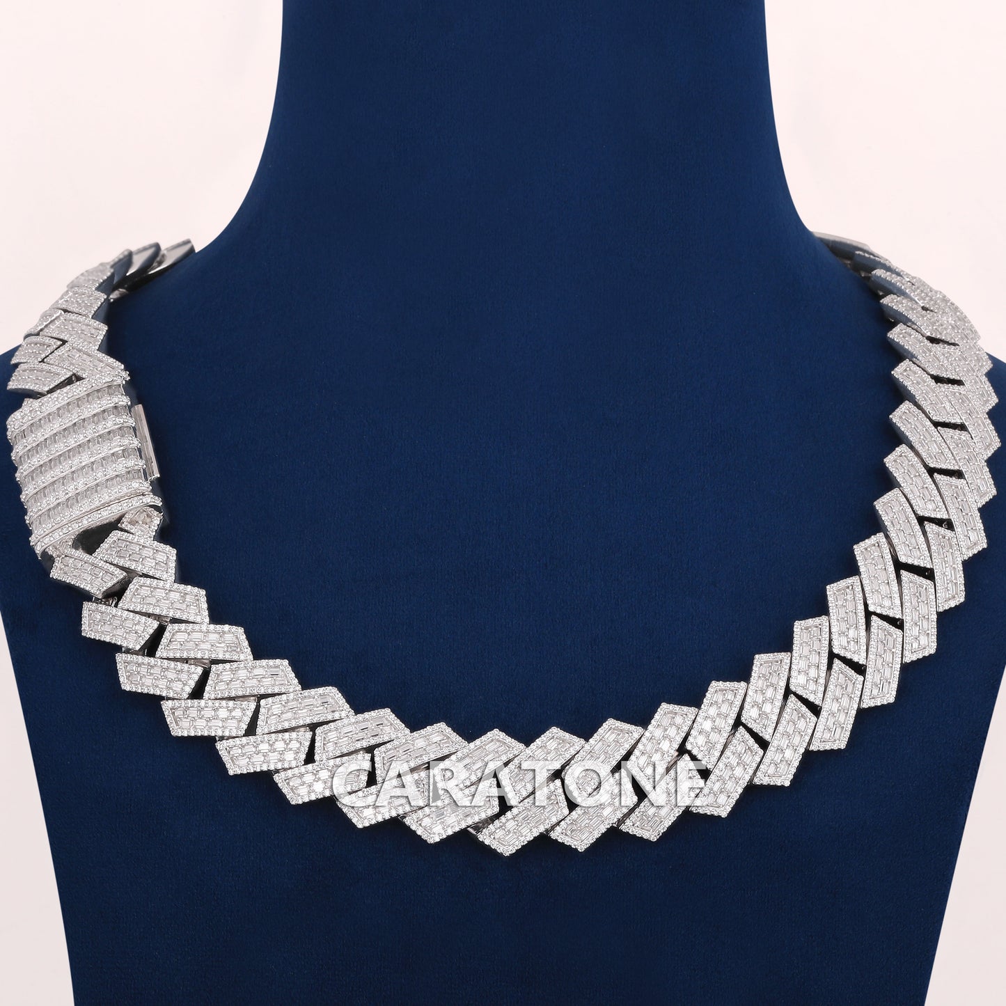 22 inch 22 mm baguette and round diamond chain necklace