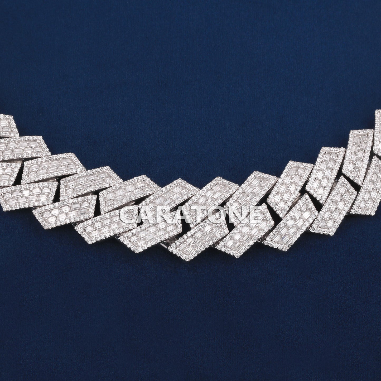 22 inch 22 mm baguette and round diamond chain necklace