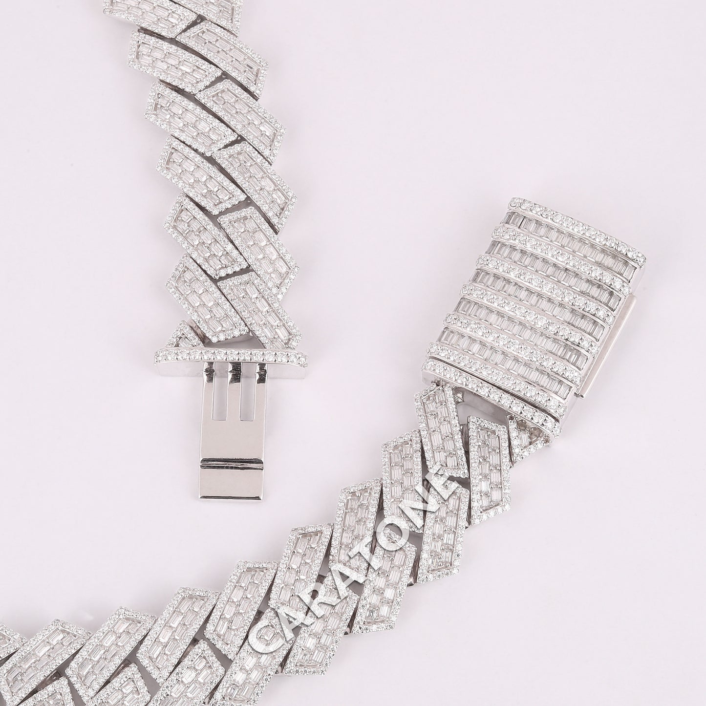 22 inch 22 mm baguette and round diamond chain necklace